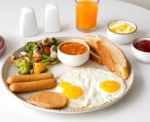 Vagabond Traveller Breakfast